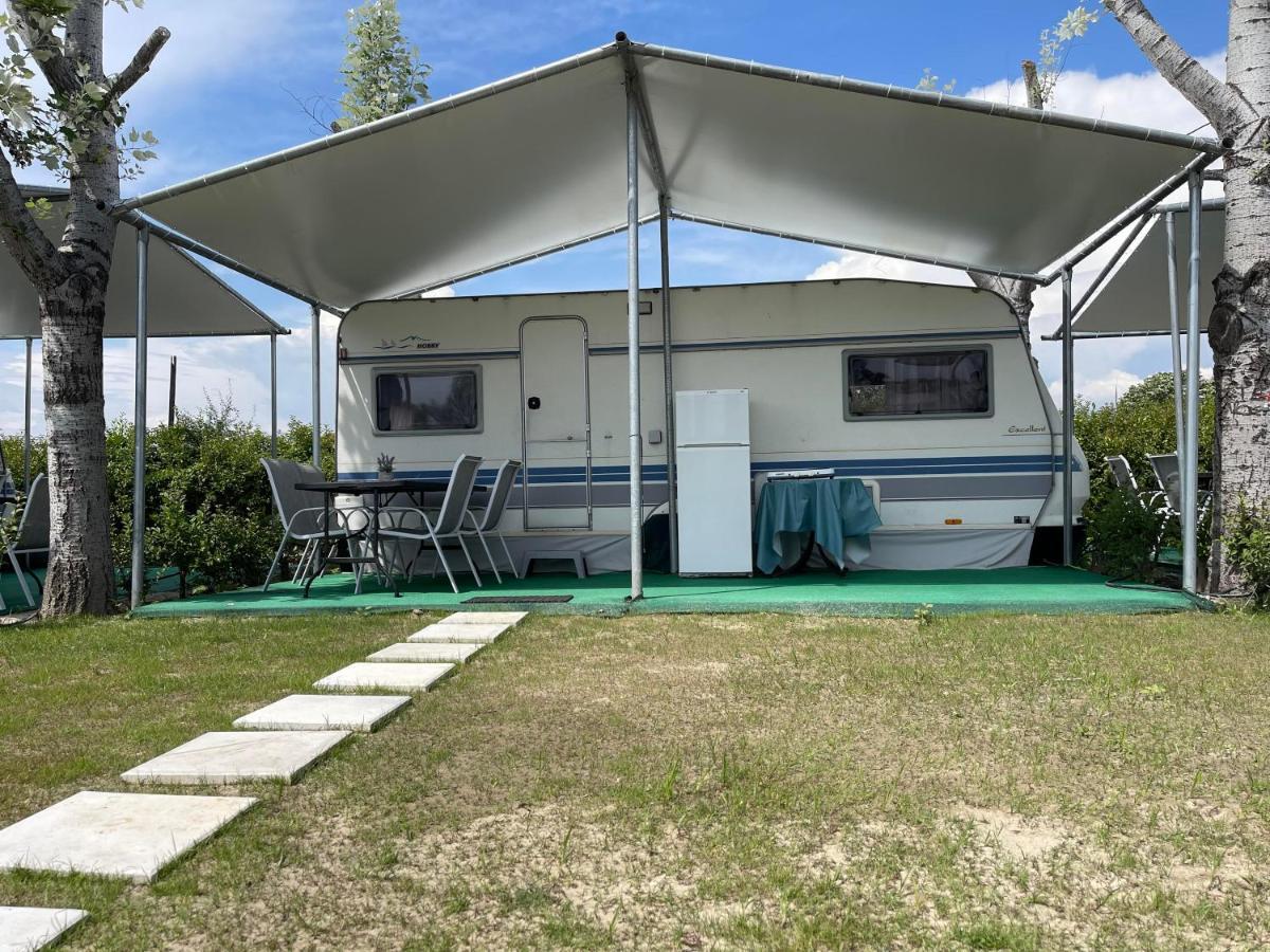 Aigeas Camping Nea Kallikrateia Exteriör bild